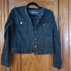 Black Gap Womans Jean Jacket size Small